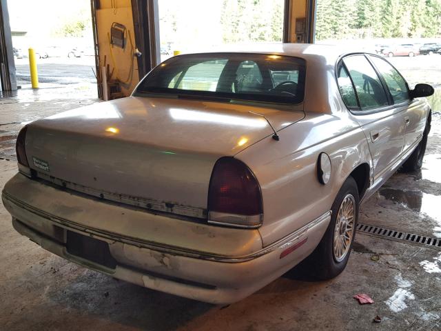 2C3ED46F8RH625711 - 1994 CHRYSLER NEW YORKER 银色 照片 4