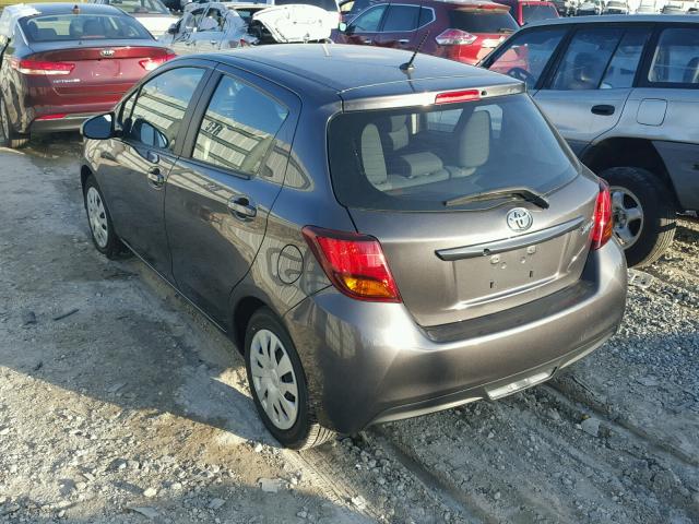 VNKKTUD36HA075570 - 2017 TOYOTA YARIS L GRAY photo 3