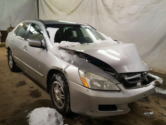 1HGCM56487A108199 - 2007 HONDA ACCORD LX SILVER photo 1