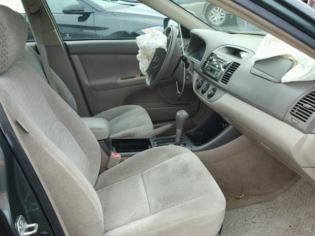 4T1BF30K04U076662 - 2004 TOYOTA CAMRY LE მწვანე ფოტო 5