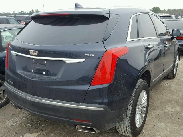 1GYKNARS7HZ270087 - 2017 CADILLAC XT5 BLUE photo 4