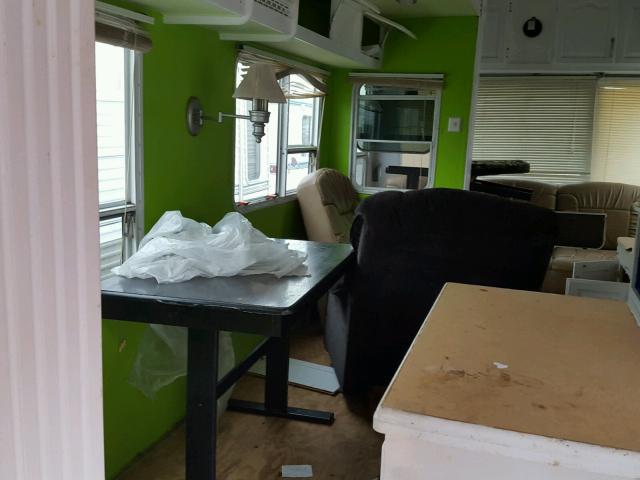 4YDF3632931480889 - 2003 OTHR MOTORHOME WHITE photo 7