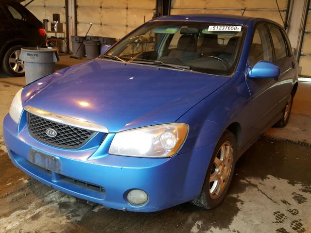 KNAFE161365254635 - 2006 KIA SPECTRA5 BLUE photo 2