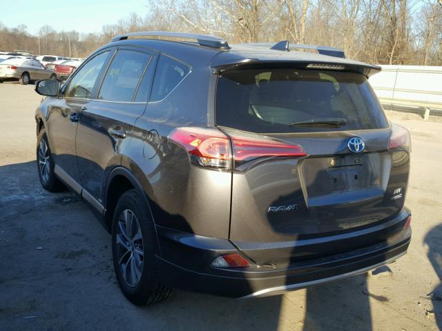 JTMRJREV6HD065095 - 2017 TOYOTA RAV4 HV LE GRAY photo 3