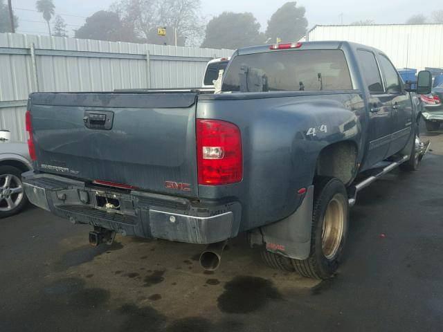 1GTJK936X9F105447 - 2009 GMC SIERRA K35 BLUE photo 4