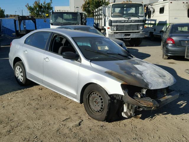 3VW2K7AJ0DM312032 - 2013 VOLKSWAGEN JETTA BASE SILVER photo 1