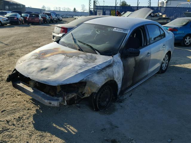 3VW2K7AJ0DM312032 - 2013 VOLKSWAGEN JETTA BASE SILVER photo 2