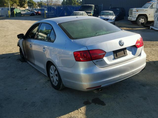 3VW2K7AJ0DM312032 - 2013 VOLKSWAGEN JETTA BASE SILVER photo 3