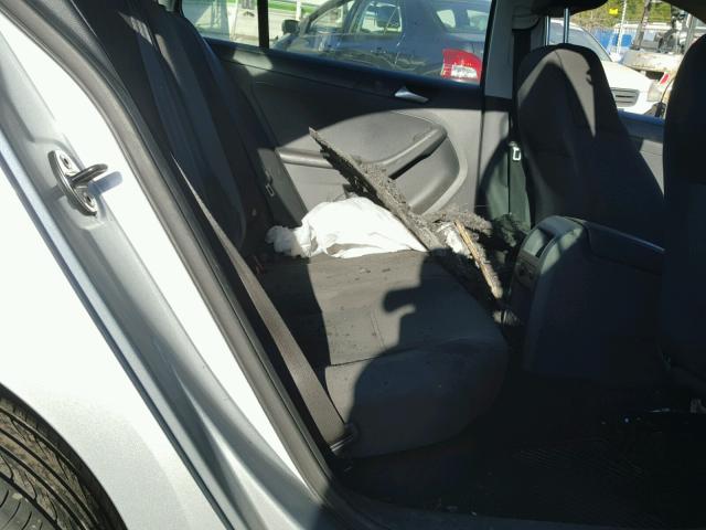 3VW2K7AJ0DM312032 - 2013 VOLKSWAGEN JETTA BASE SILVER photo 6