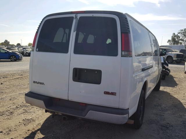 1GJHG39R6Y1232344 - 2000 GMC SAVANA G35 WHITE photo 4