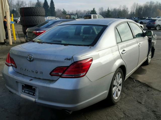 4T1BK36B46U143141 - 2006 TOYOTA AVALON XL SILVER photo 4