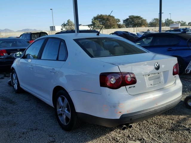 3VWJZ71K88M099546 - 2008 VOLKSWAGEN JETTA S WHITE photo 3