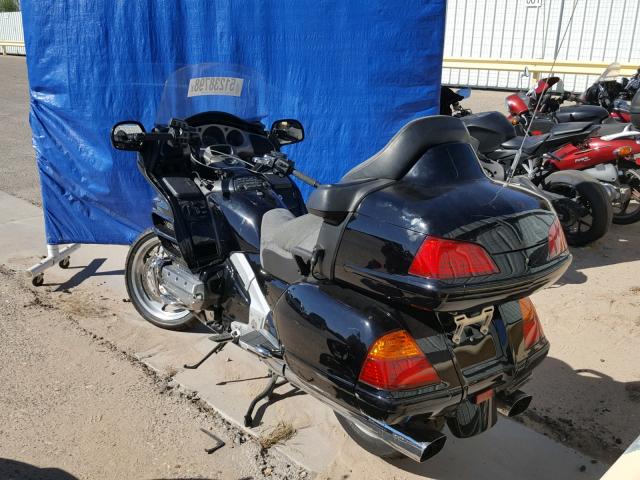 1HFSC47004A300012 - 2004 HONDA GL1800 BLACK photo 3