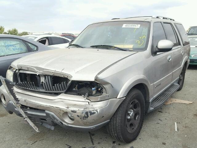 5LMEU27R61LJ11672 - 2001 LINCOLN NAVIGATOR 米色 照片 2