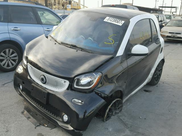 WMEFJ5DA9GK075013 - 2016 SMART FORTWO TWO TONE photo 2