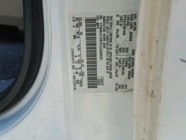 1FMRU15W31LA30037 - 2001 FORD EXPEDITION WHITE photo 10