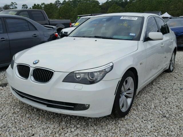 WBANU5C50AC129352 - 2010 BMW 528 I WHITE photo 2