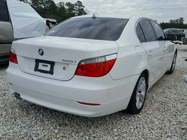 WBANU5C50AC129352 - 2010 BMW 528 I WHITE photo 4