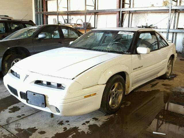 1G2WJ12M0SF278236 - 1995 PONTIAC GRAND PRIX WHITE photo 2