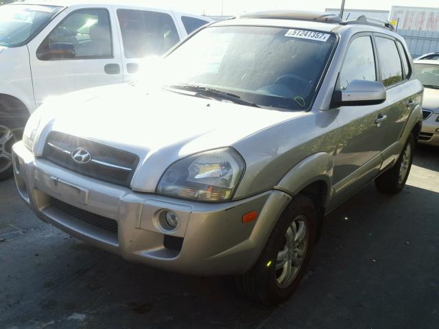 KM8JN72D96U357172 - 2006 HYUNDAI TUCSON GLS SILVER photo 2