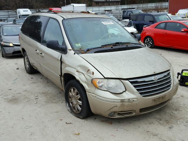 2C8GP64L95R351826 - 2005 CHRYSLER TOWN & COU TAN photo 1