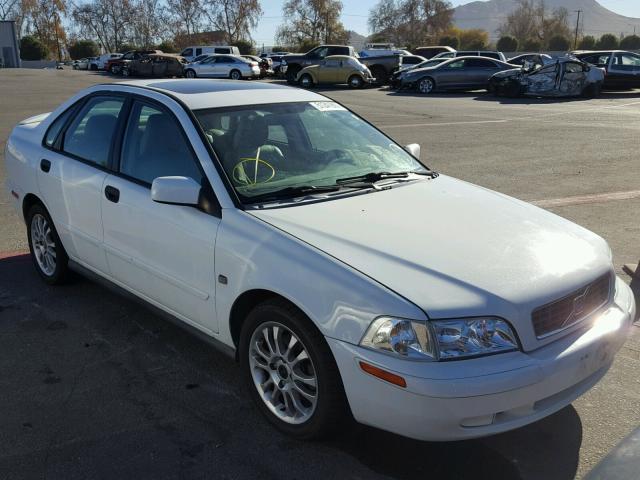 YV1VS27564F025561 - 2004 VOLVO S40 1.9T WHITE photo 1