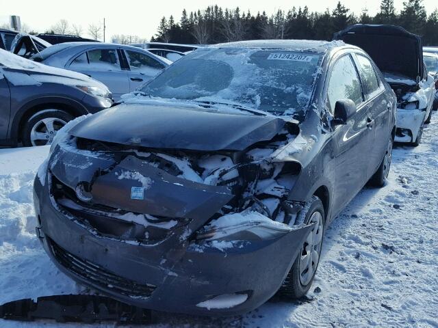 JTDBT923281244847 - 2008 TOYOTA YARIS GRAY photo 2