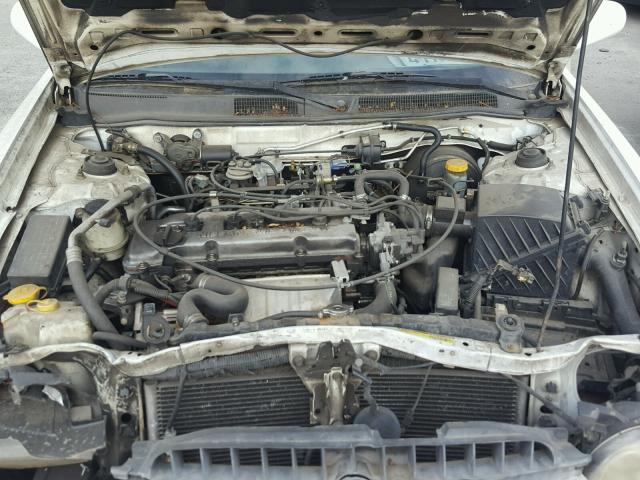 1N4DL01D01C138511 - 2001 NISSAN ALTIMA XE WHITE photo 7