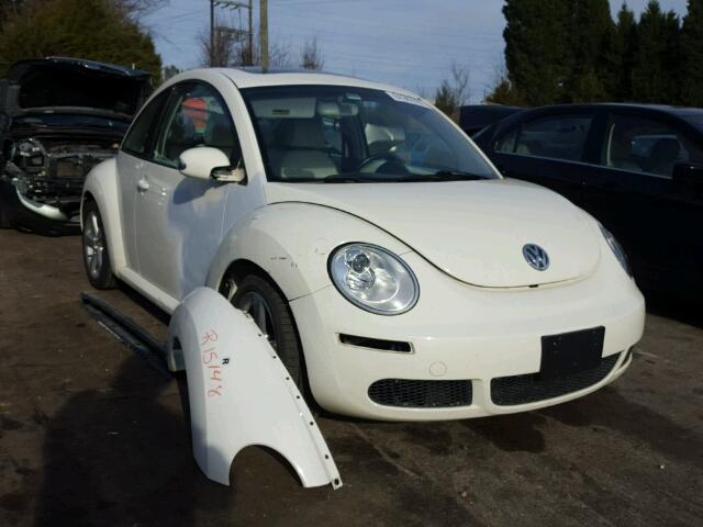 3VWFG31C88M510800 - 2008 VOLKSWAGEN NEW BEETLE WHITE photo 1