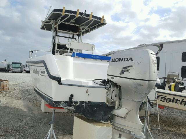 USBWCAK488E000 - 2000 BOST BOAT WHITE photo 3