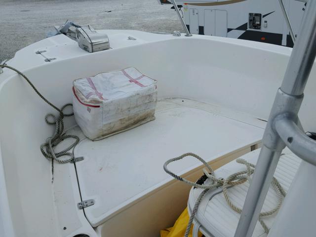 USBWCAK488E000 - 2000 BOST BOAT WHITE photo 6