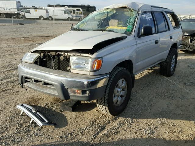 JT3GM84R7X0051133 - 1999 TOYOTA 4RUNNER SILVER photo 2