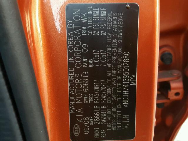 KNDJH741395012880 - 2009 KIA BORREGO LX ORANGE photo 10