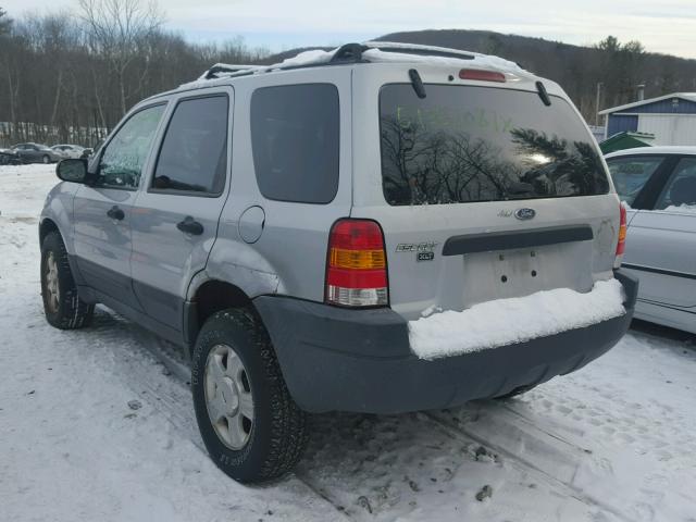 1FMYU93164KB43430 - 2004 FORD ESCAPE XLT SILVER photo 3