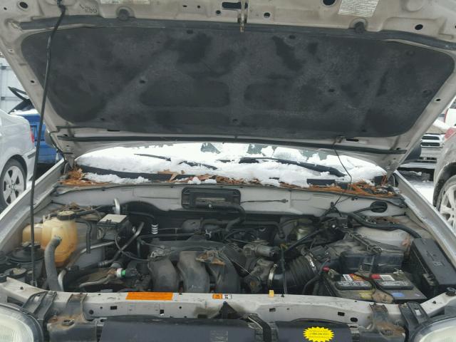 1FMYU93164KB43430 - 2004 FORD ESCAPE XLT SILVER photo 7