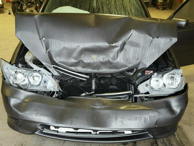 4T1BE32K25U537247 - 2005 TOYOTA CAMRY LE GRAY photo 7