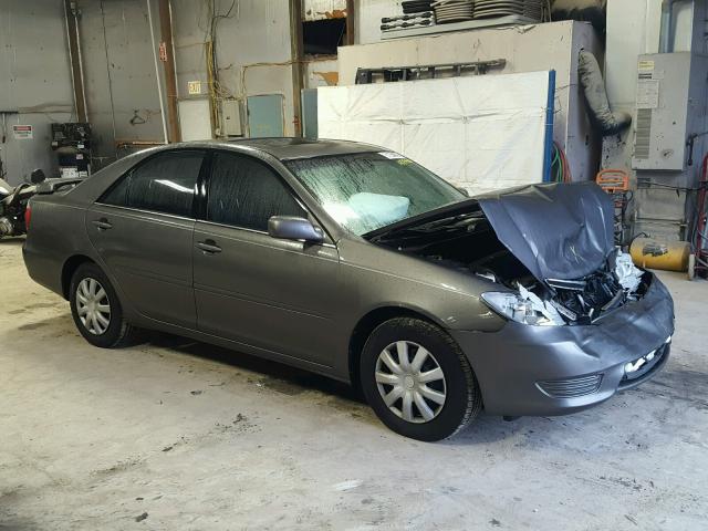 4T1BE32K25U537247 - 2005 TOYOTA CAMRY LE GRAY photo 9