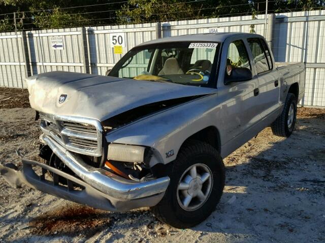 1B7GL2AX3YS652785 - 2000 DODGE DAKOTA QUA SILVER photo 2