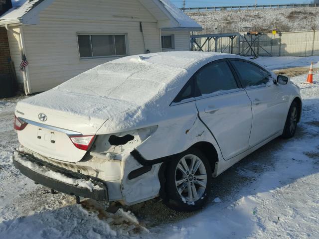 5NPEB4AC7CH407028 - 2012 HYUNDAI SONATA GLS WHITE photo 4