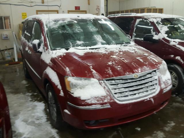 2A8HR64X58R143233 - 2008 CHRYSLER TOWN & COU MAROON photo 1