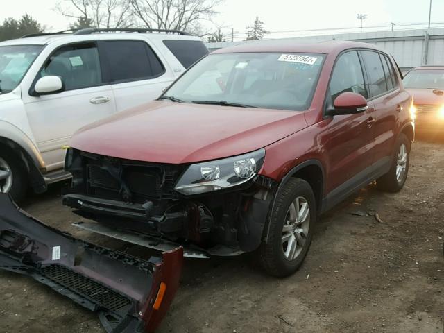 WVGAV3AX6DW113260 - 2013 VOLKSWAGEN TIGUAN S RED photo 2