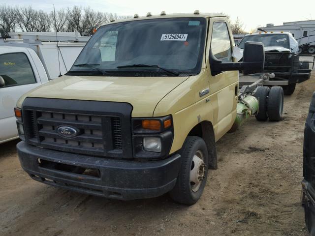 1FDXE4FL2ADA89309 - 2010 FORD ECONOLINE YELLOW photo 2