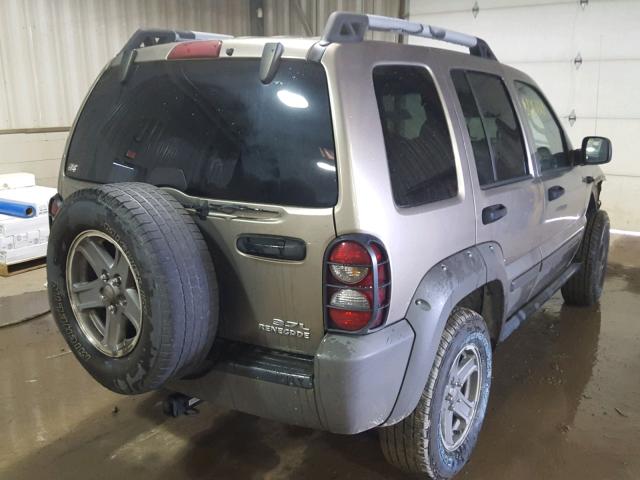 1J4GL38K65W561444 - 2005 JEEP LIBERTY RE BEIGE photo 4