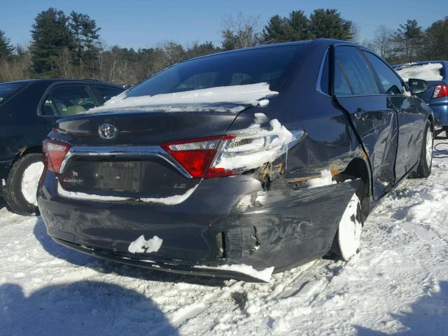 4T4BF1FK5FR466743 - 2015 TOYOTA CAMRY LE CHARCOAL photo 4