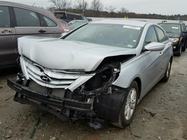 5NPEB4AC2BH033992 - 2011 HYUNDAI SONATA GLS SILVER photo 2