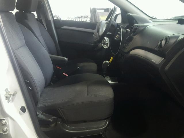 KL1TD5DE1BB243304 - 2011 CHEVROLET AVEO LS WHITE photo 5