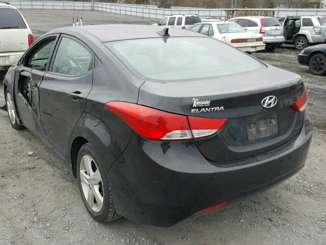 5NPDH4AEXBH010410 - 2011 HYUNDAI ELANTRA GL BLACK photo 3