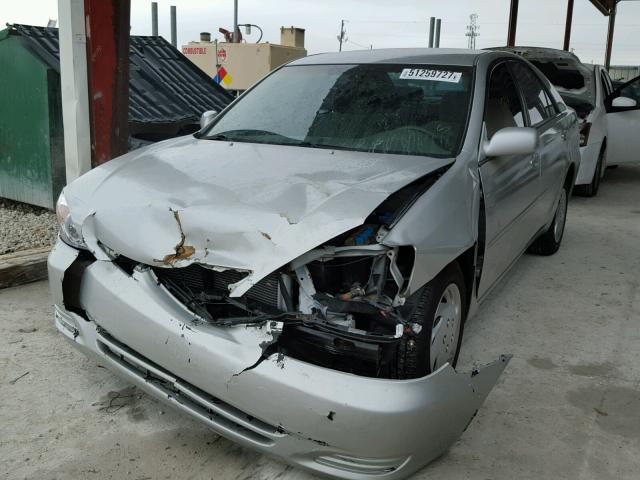 4T1BE32K84U859907 - 2004 TOYOTA CAMRY LE GRAY photo 2