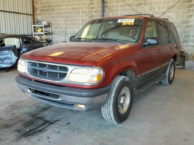 1FMZU32E1WUD36422 - 1998 FORD EXPLORER BURGUNDY photo 2