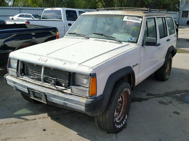 1JCMR7817JT193694 - 1988 JEEP CHEROKEE WHITE photo 2